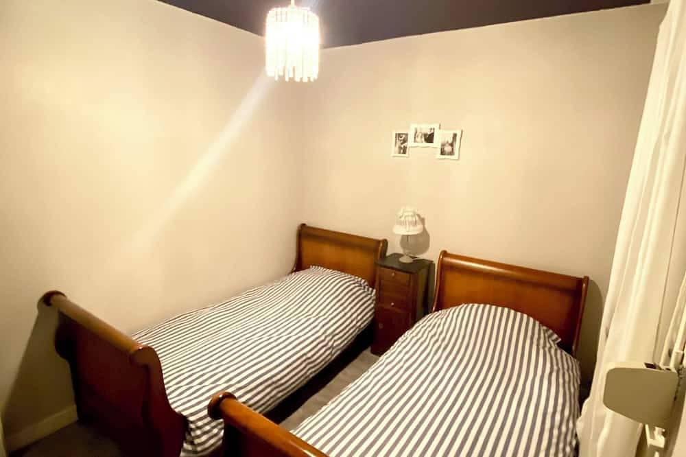 Entire apartment, Country in the city in Villeneuve-d'Ascq, Lille region
