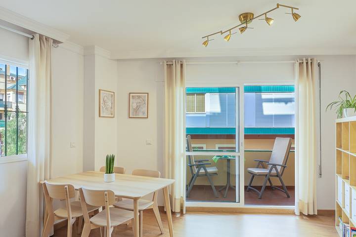 Hel leilighet, Holiday Apartment A222 El Recreo with Balcony, A/C & Wi-Fi in Torrox Costa, Torrox
