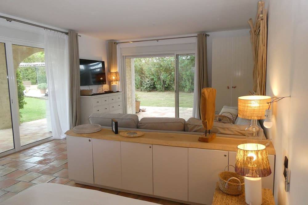 Très belle villa dans un jardin luxuriant, à proximité  de la plage de Pampelonn in Pampelonne, Ramatuelle