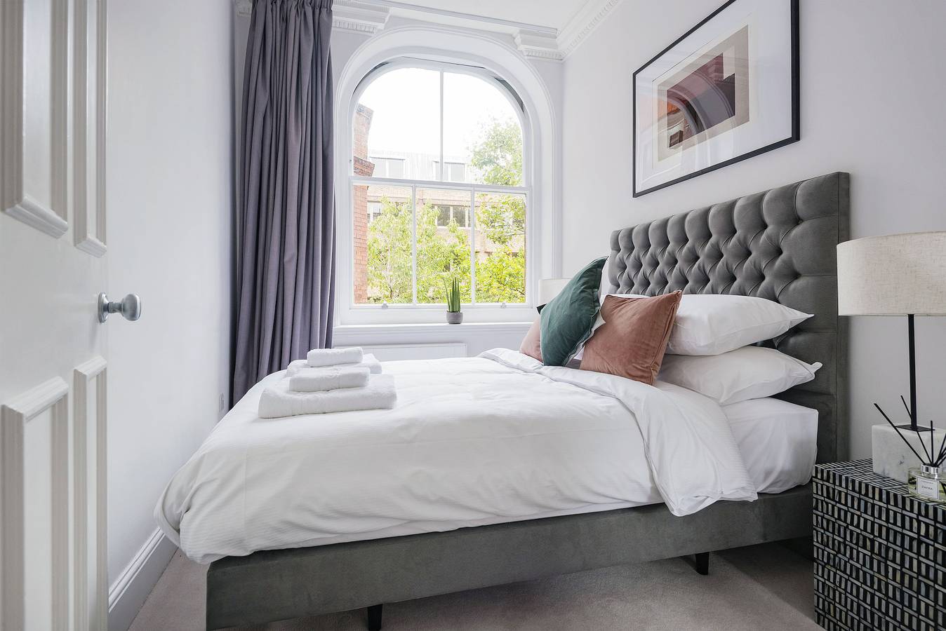 Apartamento entero, The Ebury Suite next to Sloane Square in Kensington y Chelsea, Londres