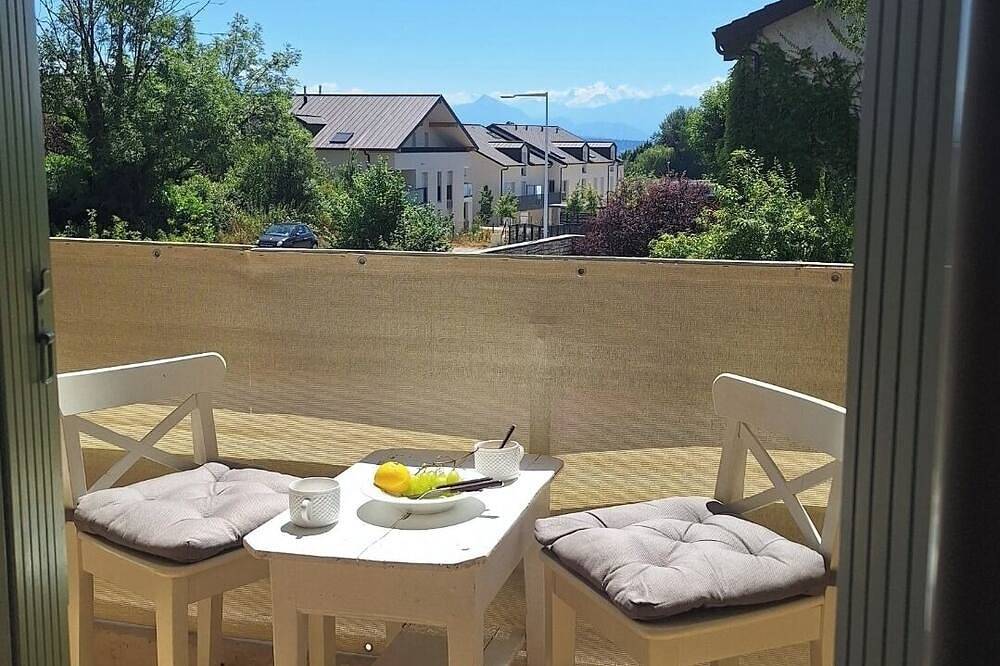 Hel lejlighed, Le Genève-Parking Garage & Balcony-air-conditioned in Ornex, Gex