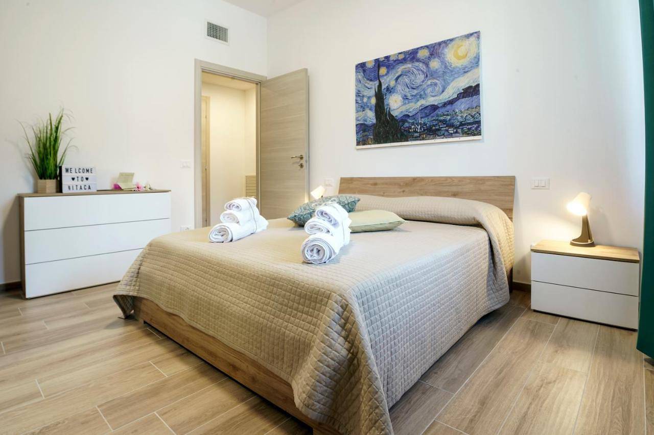 Itaca in Fermo, Provincia di Fermo