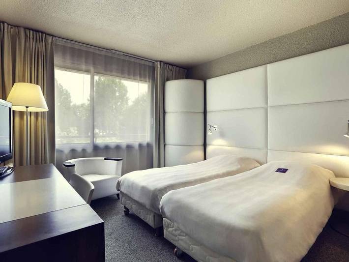 Hôtel pour 2 personnes, avec piscine et jardin à Ussac - 4
