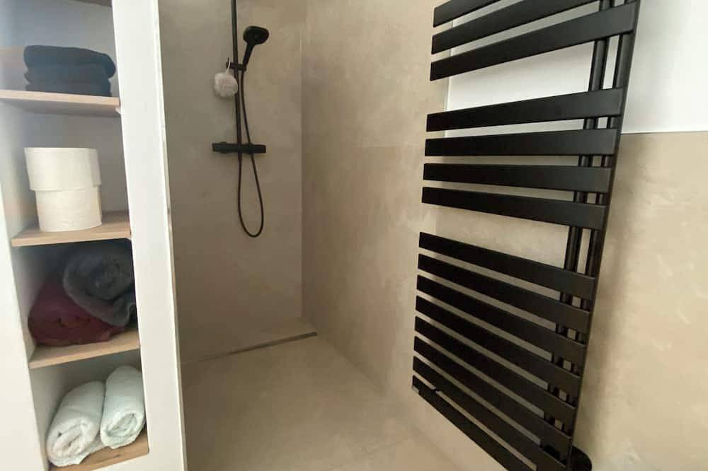 Ganze Wohnung, Ferienwohnung Reblandliebe für 2-4 Personen, Nähe Straßburg, Europapark, Durbach in Offenburg, Mittlerer Schwarzwald
