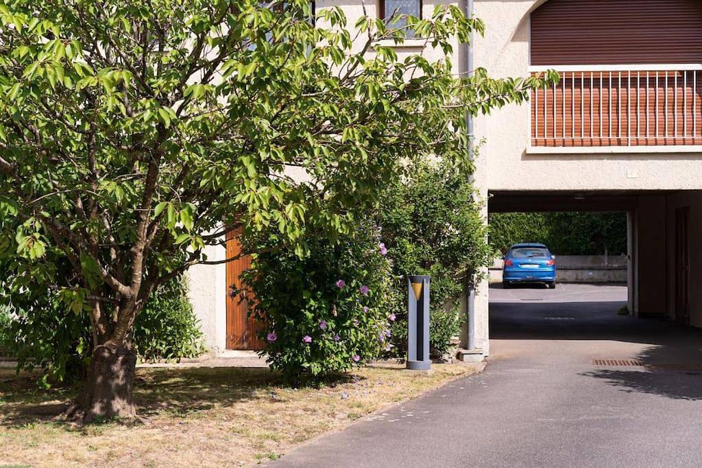 Appartement entier, Two-Bedroom Apartment in Saclay, Essonne