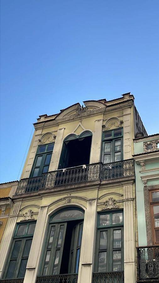 Casas e apartamentos de temporada para 6 pessoas, com vista e piscina e ainda balcão, adaptado a crianças na Lapa (RJ)