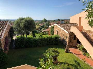 Gîte pour 7 personnes, avec jardin à Monte Petrosu