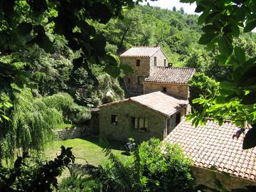 Gîte pour 2 personnes, avec jardin ainsi que piscine et terrasse à Arphy
