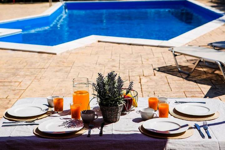 Appart’hôtel pour 2 personnes, avec jardin ainsi que vue et piscine