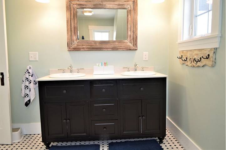 Vacation rental for 8 people, with yard and terrace in Kennebunkport