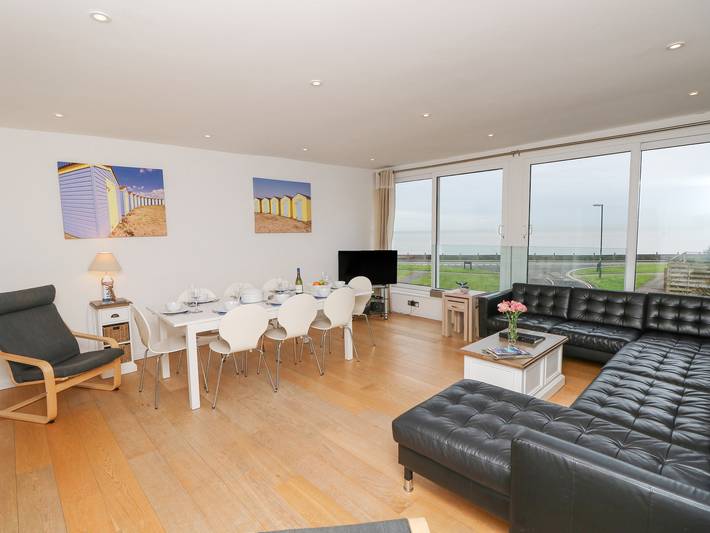 Holiday rental for 8 people, with Garden in West Sussex