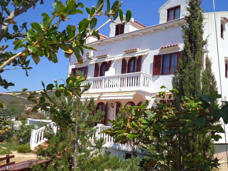 Ganze Wohnung, Ferienwohnung in Barbat mit Meerblick, Balkon, Klimaanlage, W-Lan (3664-3) in Barbat na Rabu, Rab