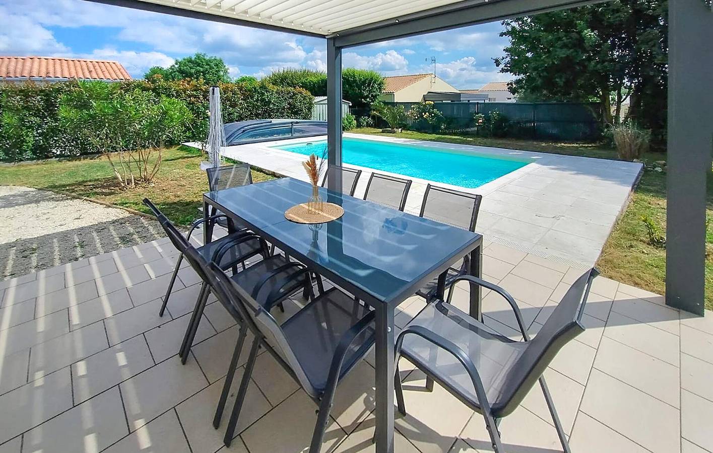 Encantador apartamento de un dormitorio con piscina y jardín, cerca de la costa de Soubise in Soubise, Region de Rochefort