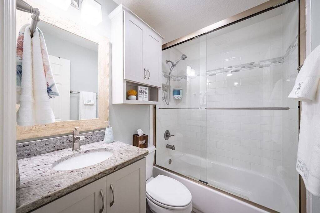 Entire Home Steps to Beach & River Pet-Friendly in South Cocoa Beach, Cocoa Beach