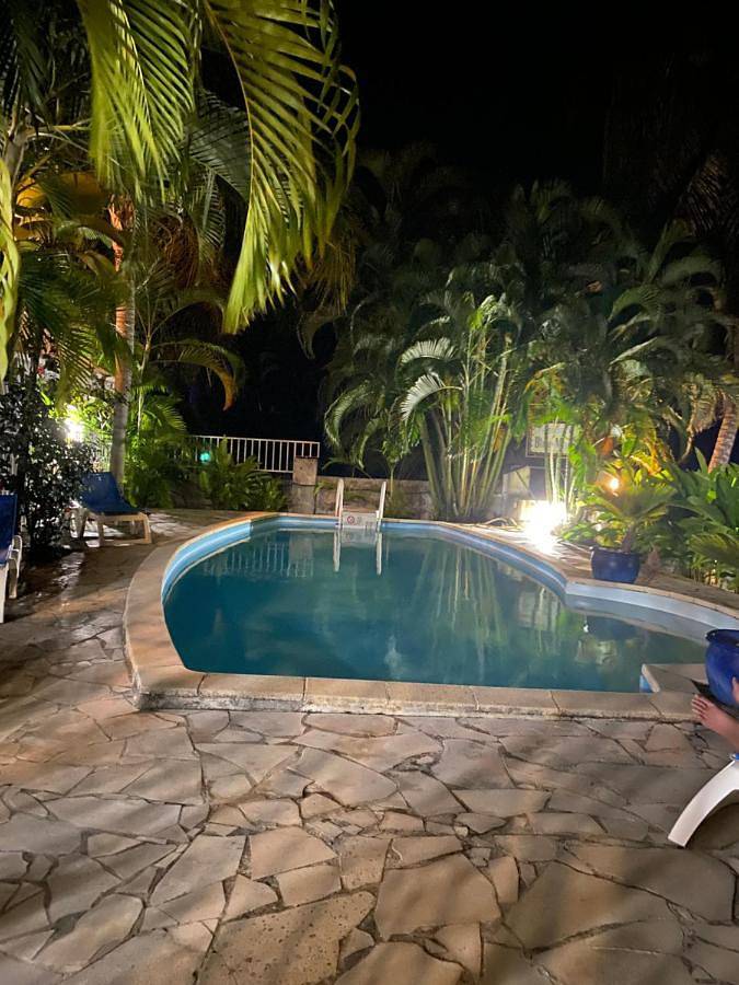 Appartement de vacances pour 4 personnes, avec piscine ainsi que vue et terrasse