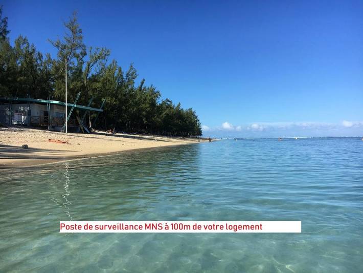 Gîte pour 4 personnes, avec vue ainsi que jardin et piscine dans Plage de l'Hermitage - 3