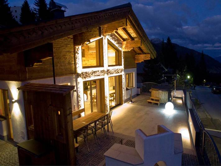 Ferienhaus für 12 Personen, mit Balkon und Whirlpool sowie Terrasse und Garten in Wald im Pinzgau - 4