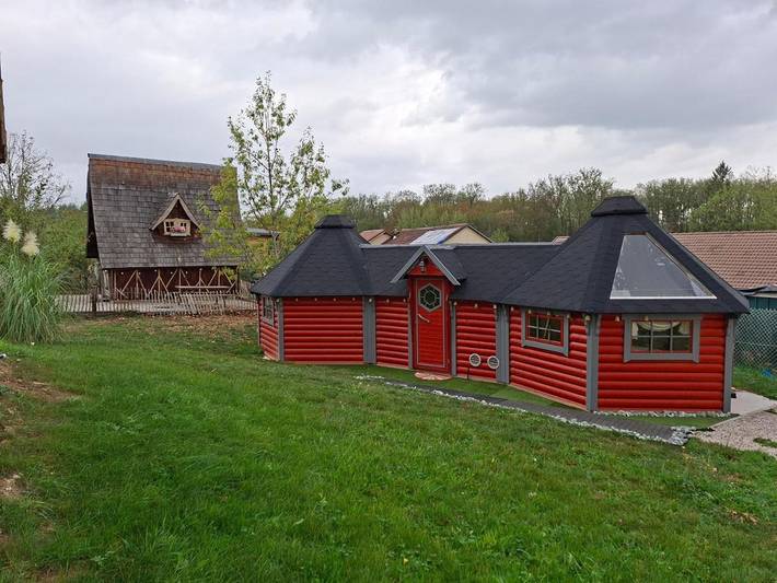 Gîte pour 2 personnes, avec Jacuzzi et Sauna dans Pouligney-Lusans