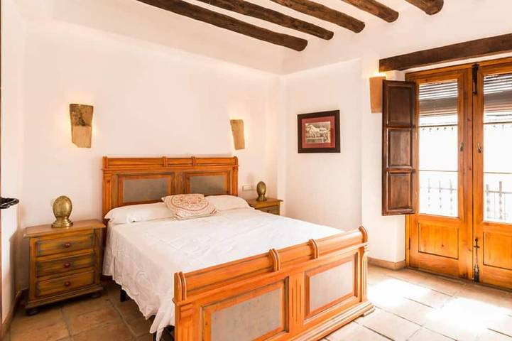 Preciosa Casa Andaluza con piscina barbacoa in Pinos del Valle, El Pinar