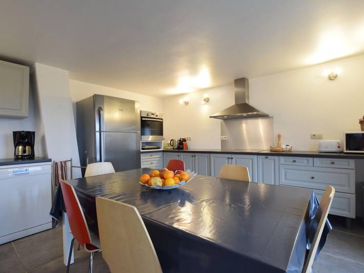 Location de vacances pour 9 personnes, avec jardin à Érezée - 3