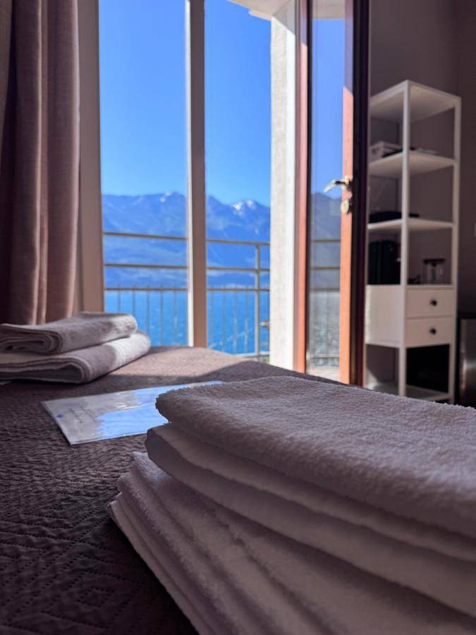 Chambre d’hôte pour 2 personnes, avec vue ainsi que vue sur le lac et balcon à Limone sul Garda - 3