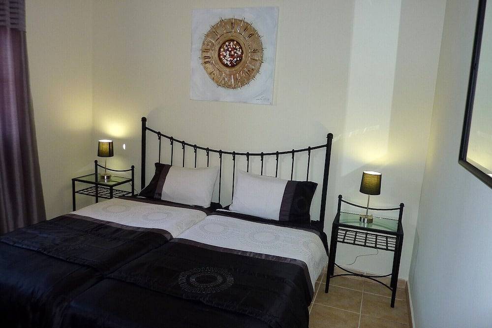 Superb, private golf villa. Ideal location. 300mb Internet and pool table. in Antigua, Fuerteventura