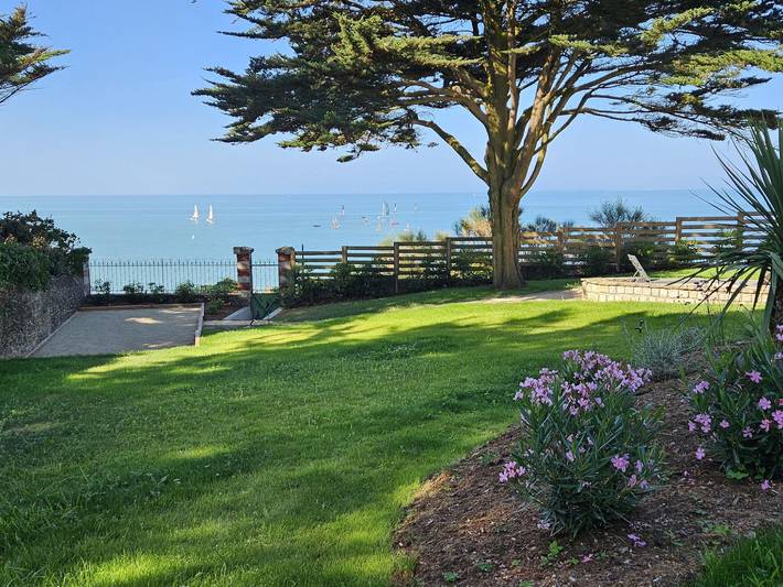 Gîte pour 6 personnes, avec jardin et terrasse dans Plage de La Birochère - 2
