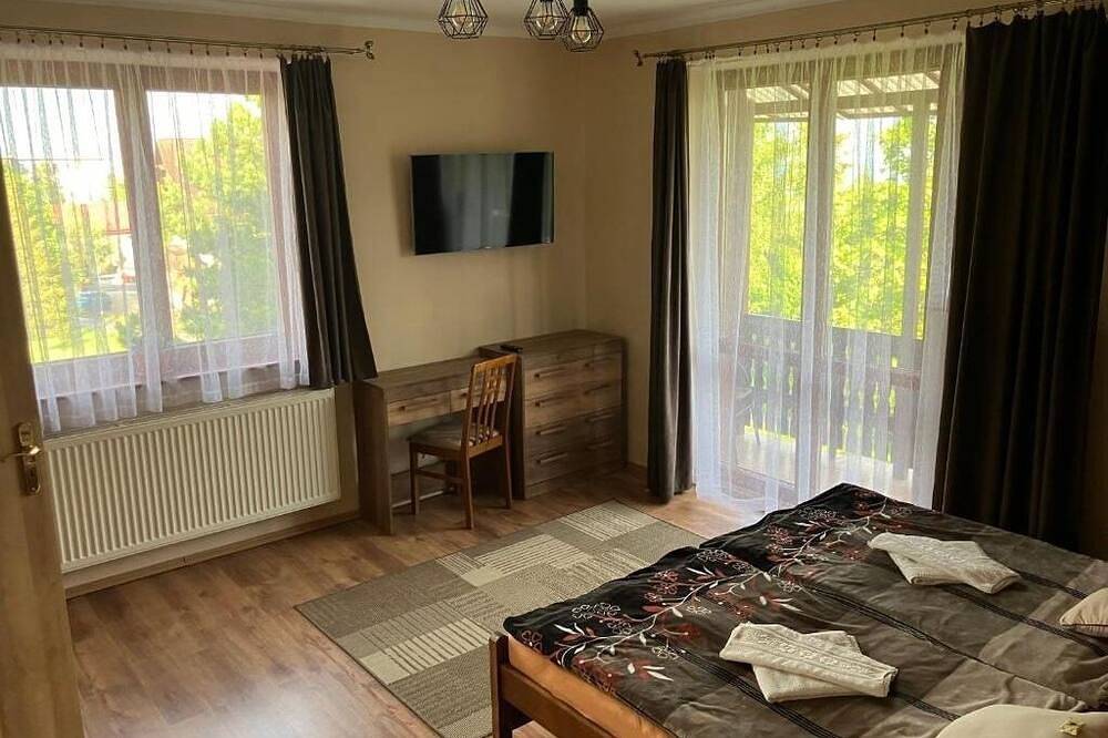 Vila Limba : One-Bedroom Apartment with Balcony in Tatranska Lomnica Ski Area, Vysoké Tatry
