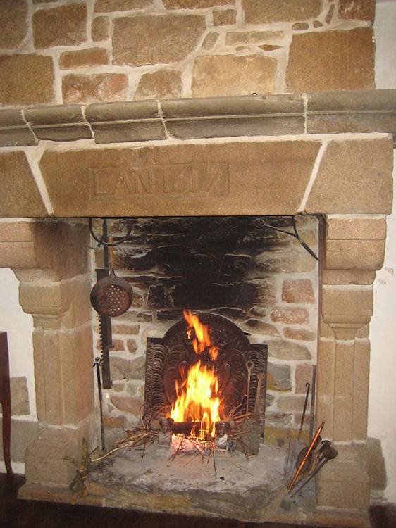 Maison d'Hôtes Lan Caradec - Chambre Jaune in Lézardrieux, Côte de Granit Rose