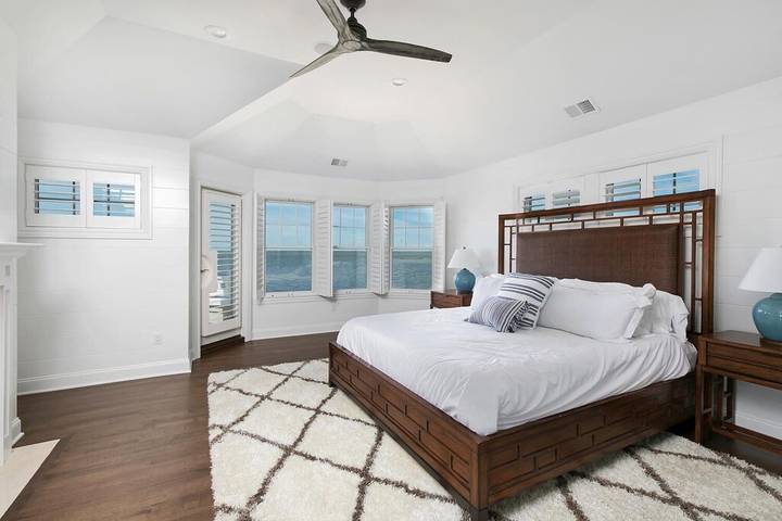 Vacation rental for 12 people, with balcony in Long Beach Island