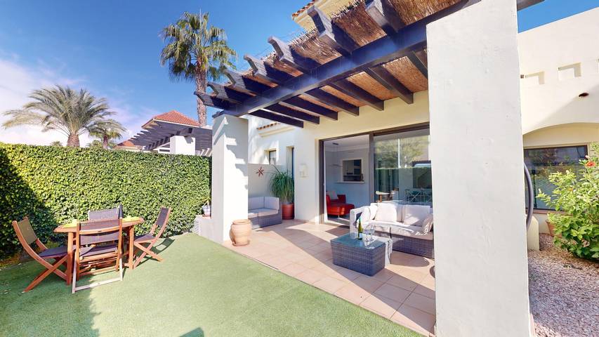 Chalet para 6 personas, con balcón además de piscina y jardín, Familias con niños en San Javier