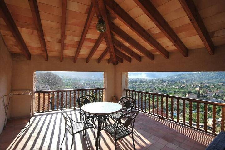 Gîte pour 6 personnes, avec Terrasse et Jardin dans Establiments