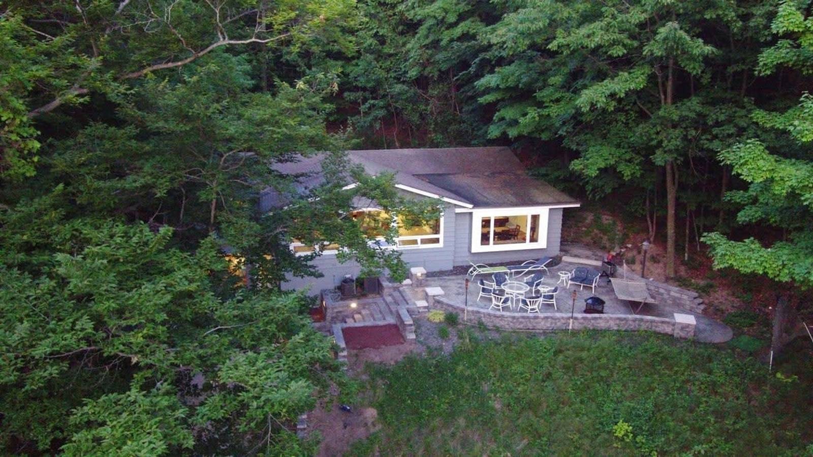 Beach View Cottage - On the Lake in Macatawa, Allegan County