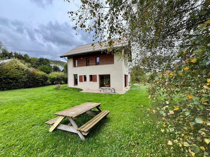 Location de vacances pour 8 personnes, avec jardin à Corrençon-en-Vercors - 2