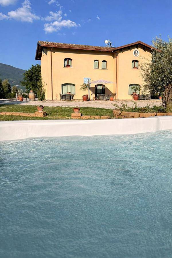 Chambre d’hôte pour 3 personnes, avec piscine et jardin à Spello - 3
