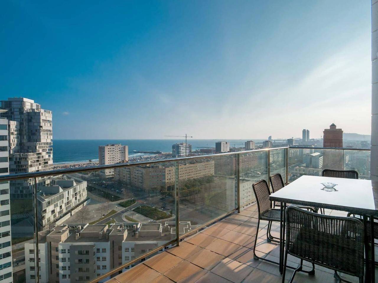 Ganze Wohnung, Four-Bedroom Apartment with Terrace in Barcelona Strand, Barcelona