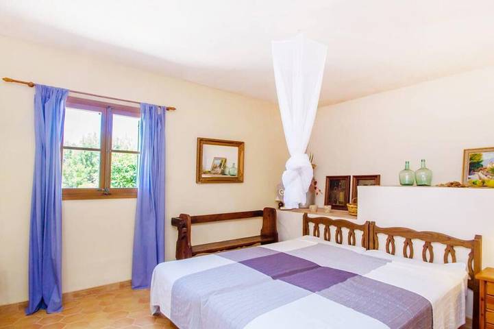 Cozy home in Deia with private swimming pool, can be inside or outside in Deià, Coast of Mallorca