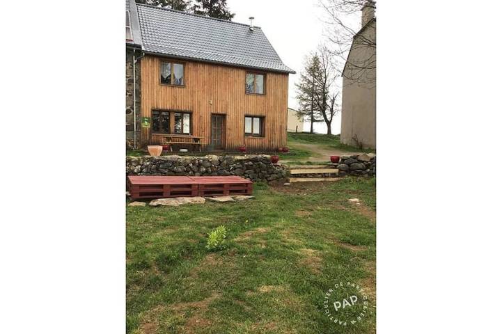 Gîte pour 7 personnes, avec Terrasse ainsi que Jardin et Piscine à Cézens