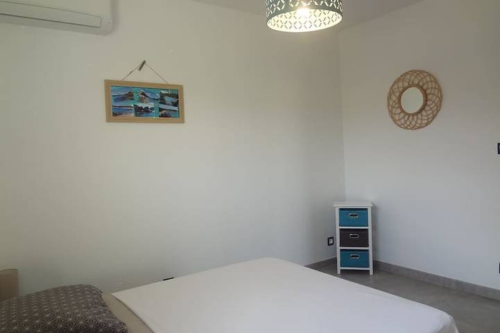 Location de vacances pour 4 personnes, avec jardin et terrasse à Figari - 3