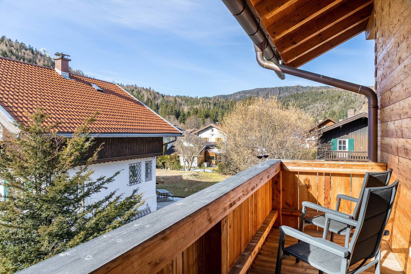 Ganze Wohnung, Apartment 'Wetterstoa' mit Bergblick in Mittenwald, Bayerische Alpen