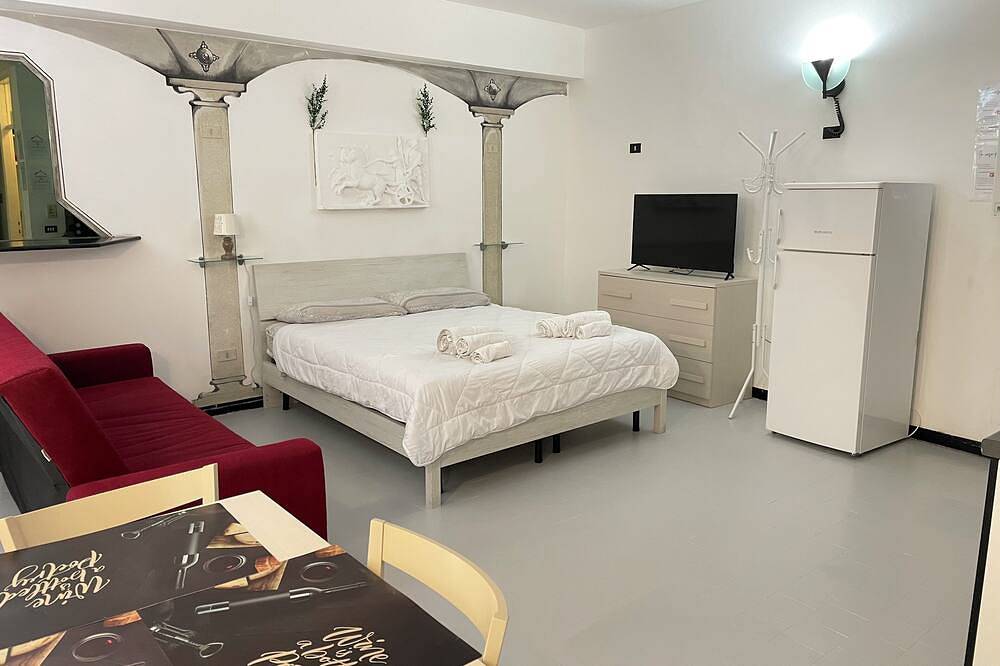 Appartamento intero, Nel Pieno Centro Storico [Tutto a Due Passi] in Casale Monferrato (Villaggio), Casale Monferrato