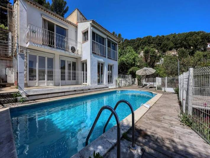 Ferienwohnung für 8 Personen, mit Pool in Toulon