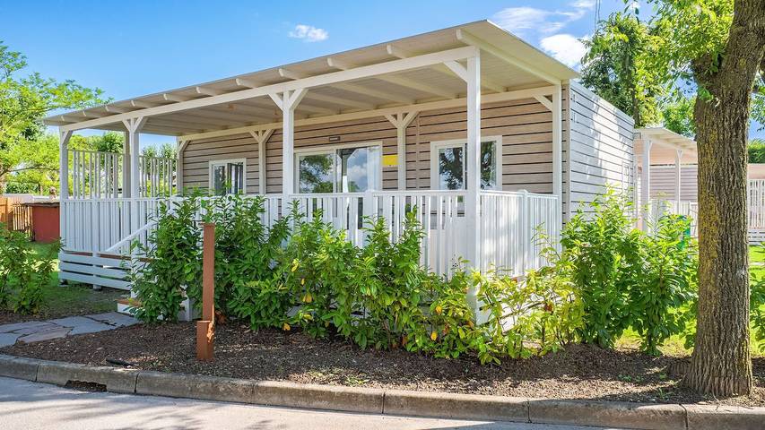 Camping für 5 Personen, mit Pool und Terrasse, mit Haustier in Friaul-Julisch Venetien