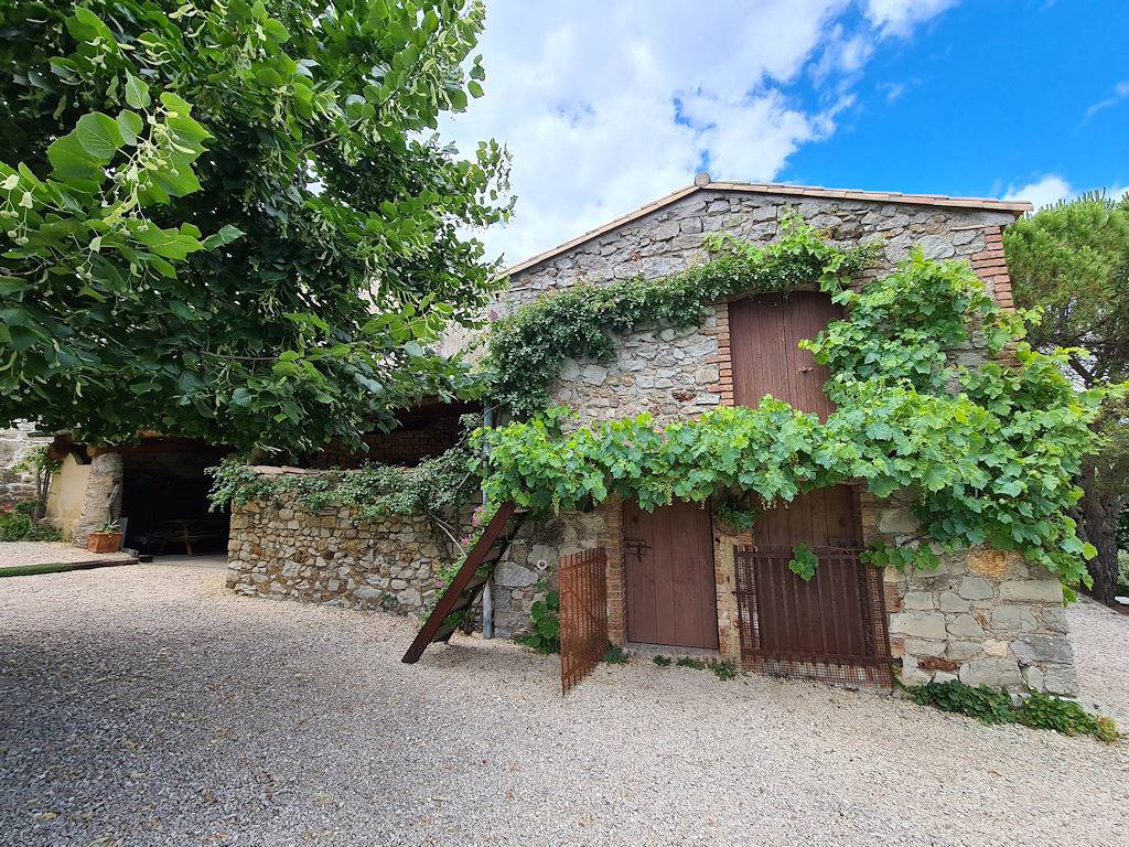 Gite tonnelle voûte dans Gard, limite Ardèche in Courry, Parc national des Cévennes