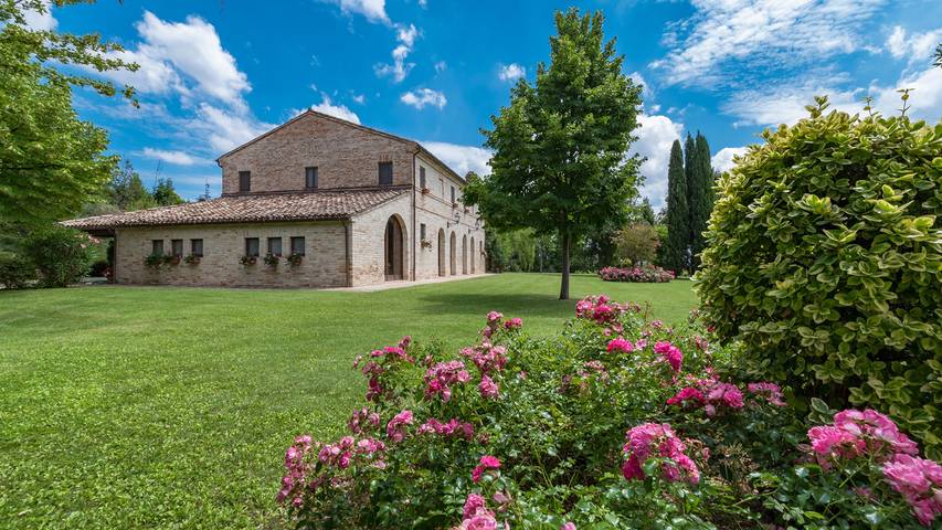 Casa vacanza per 13 persone, con Giardino a Corridonia