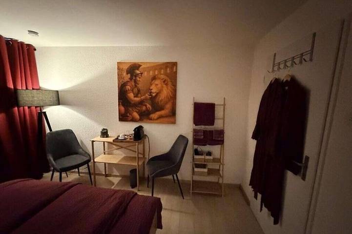 Centurio 5 :Double room with balcony in Augst BL, Augst