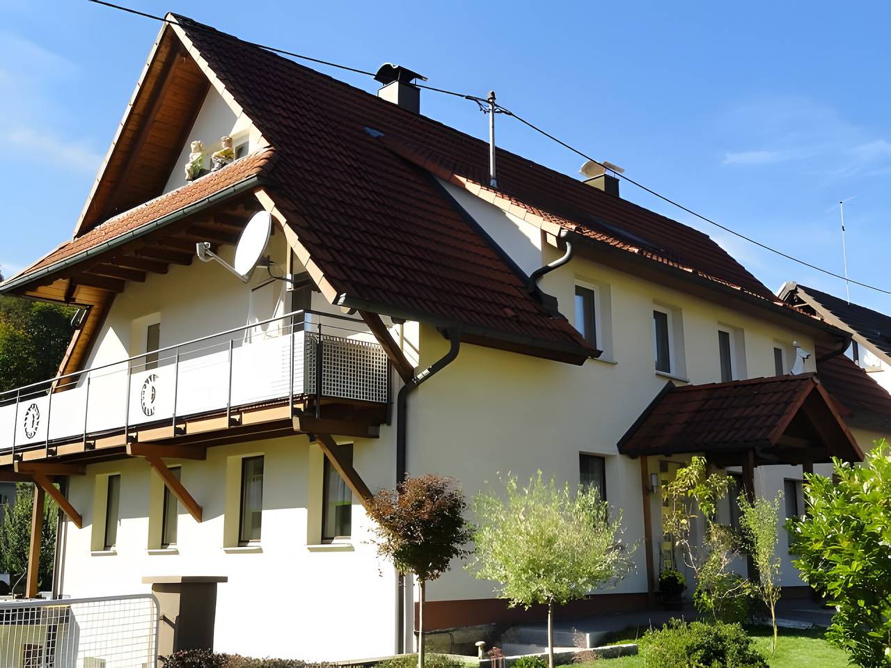 Ganze Wohnung, Ferienwohnung 'Sonnenterrasse' mit Gemeinschaftsgarten und Wi-Fi in Elzach, Südschwarzwald