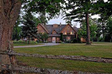 Lodge for 20 Guests in Kawartha Lakes, Picture 1