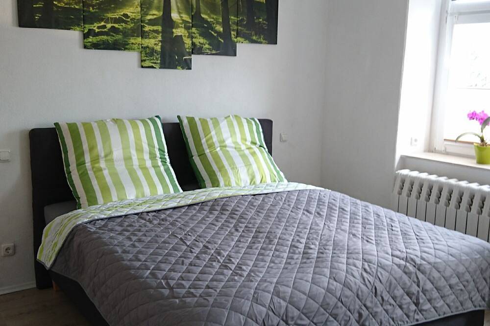 Ganze Wohnung, Moderne Ferienwohnung Peter 4 Personen Erholungsort Bärenstein Erzgebirge in Bärenstein, Erzgebirge
