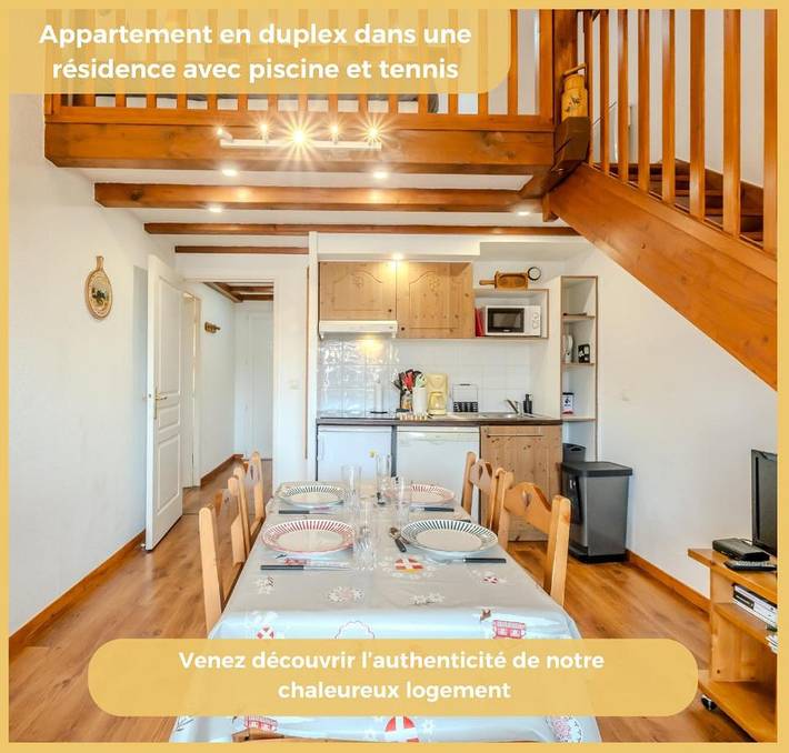 Appartement de vacances pour 6 personnes, avec balcon et vue ainsi que jardin et piscine